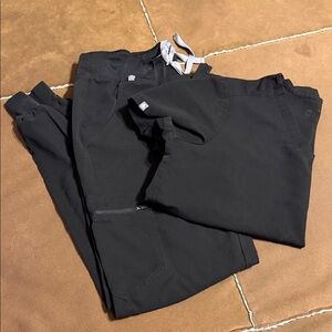 Figs women’s scrub set size small